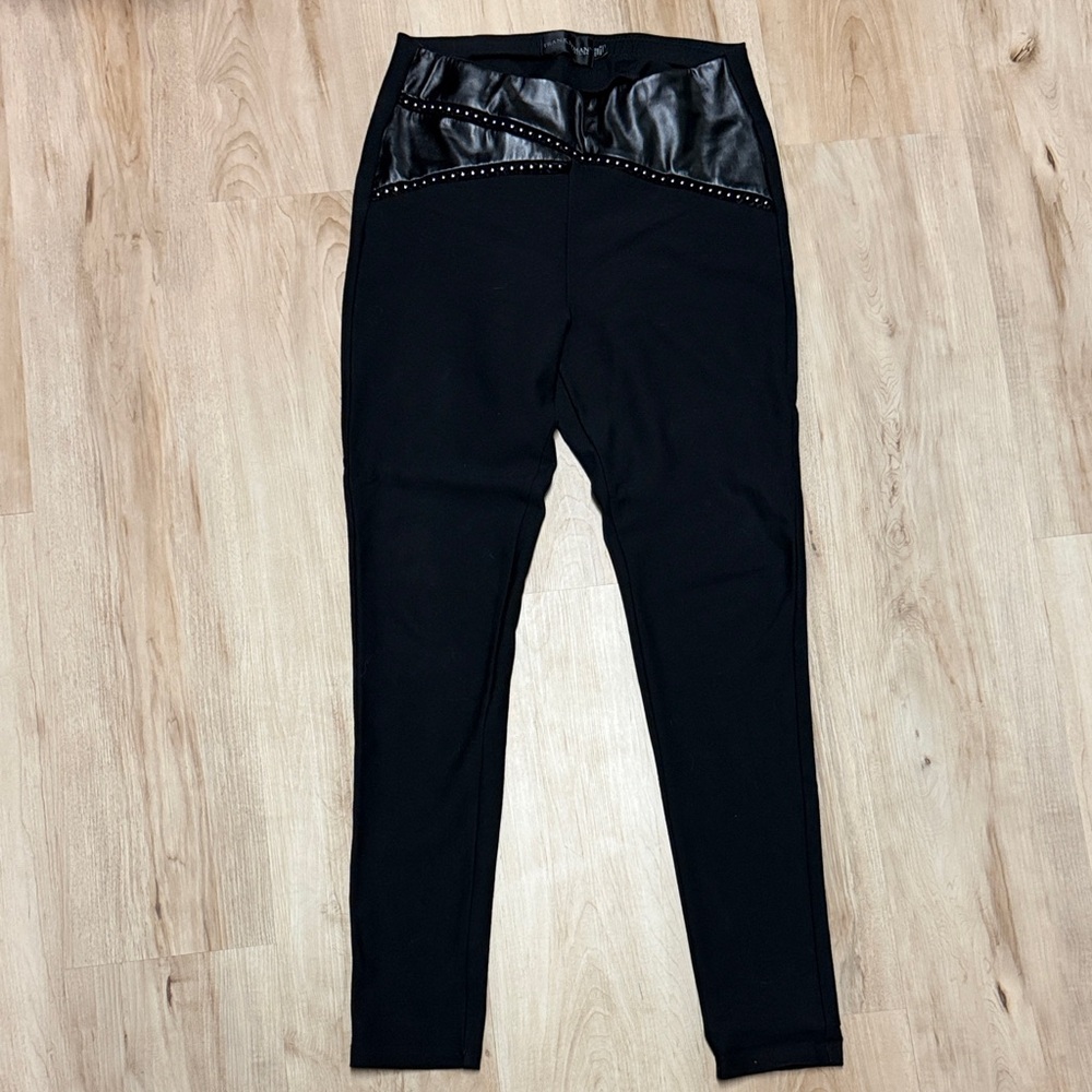 Frank Lyman Design Black Studded Jeggings